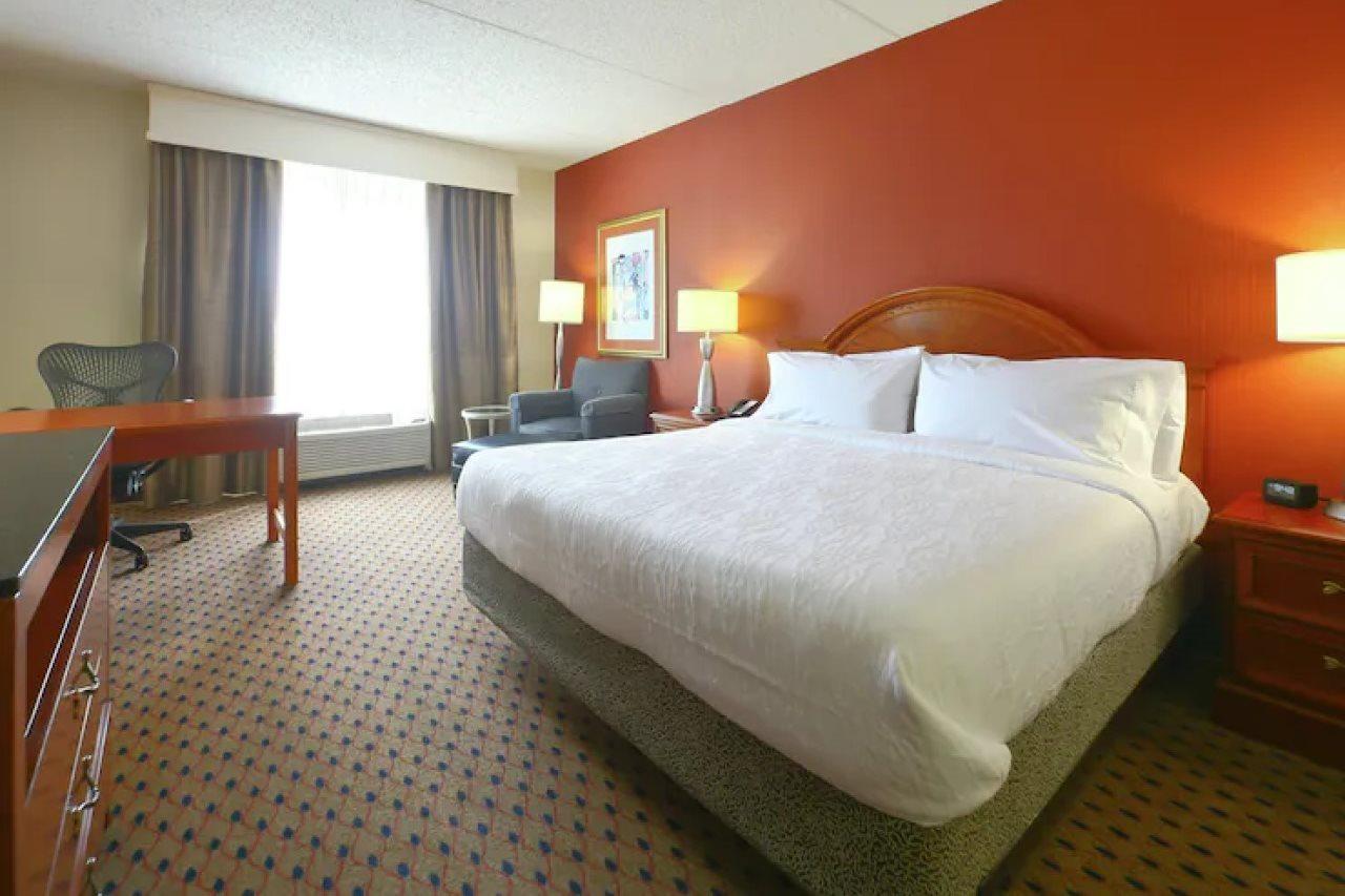 Hilton Garden Inn Secaucus/Meadowlands Exterior photo